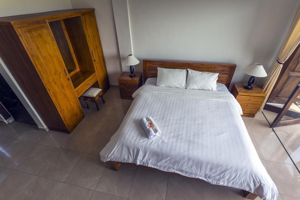 Waroeng Surya Home Stay Улувату Екстер'єр фото