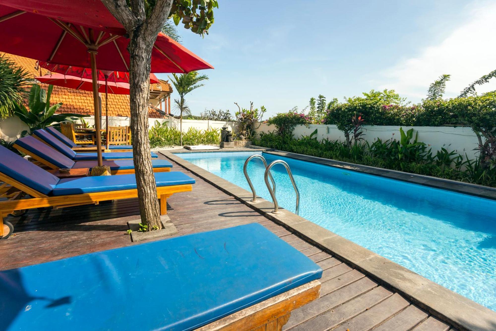 Waroeng Surya Home Stay Улувату Екстер'єр фото